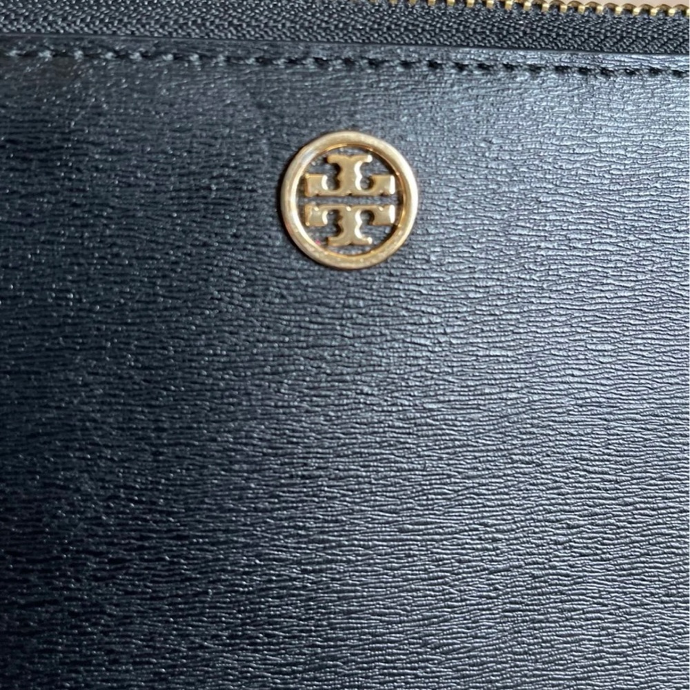 Tory Burch continental wallet - Picture 3 of 7